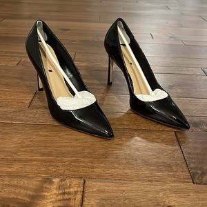 Stuart Weitzman Leigh 95 Patent